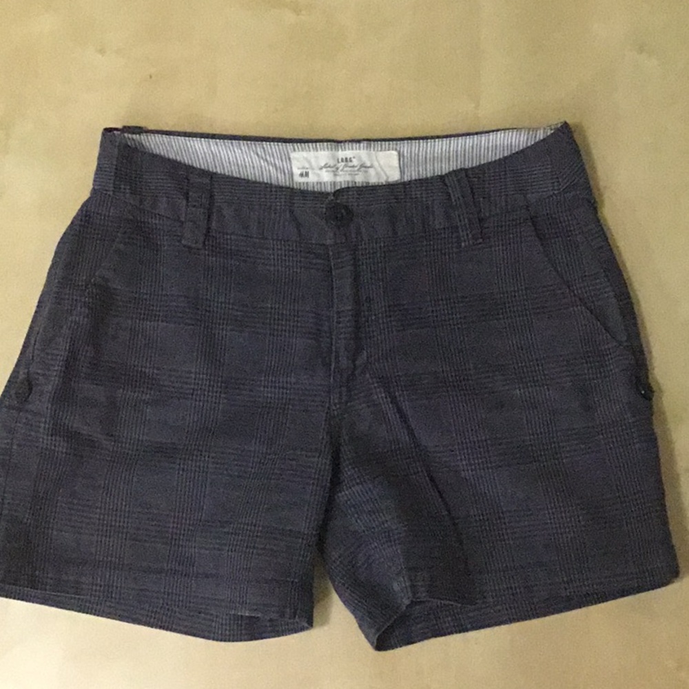 H&M Navy Plaid Short